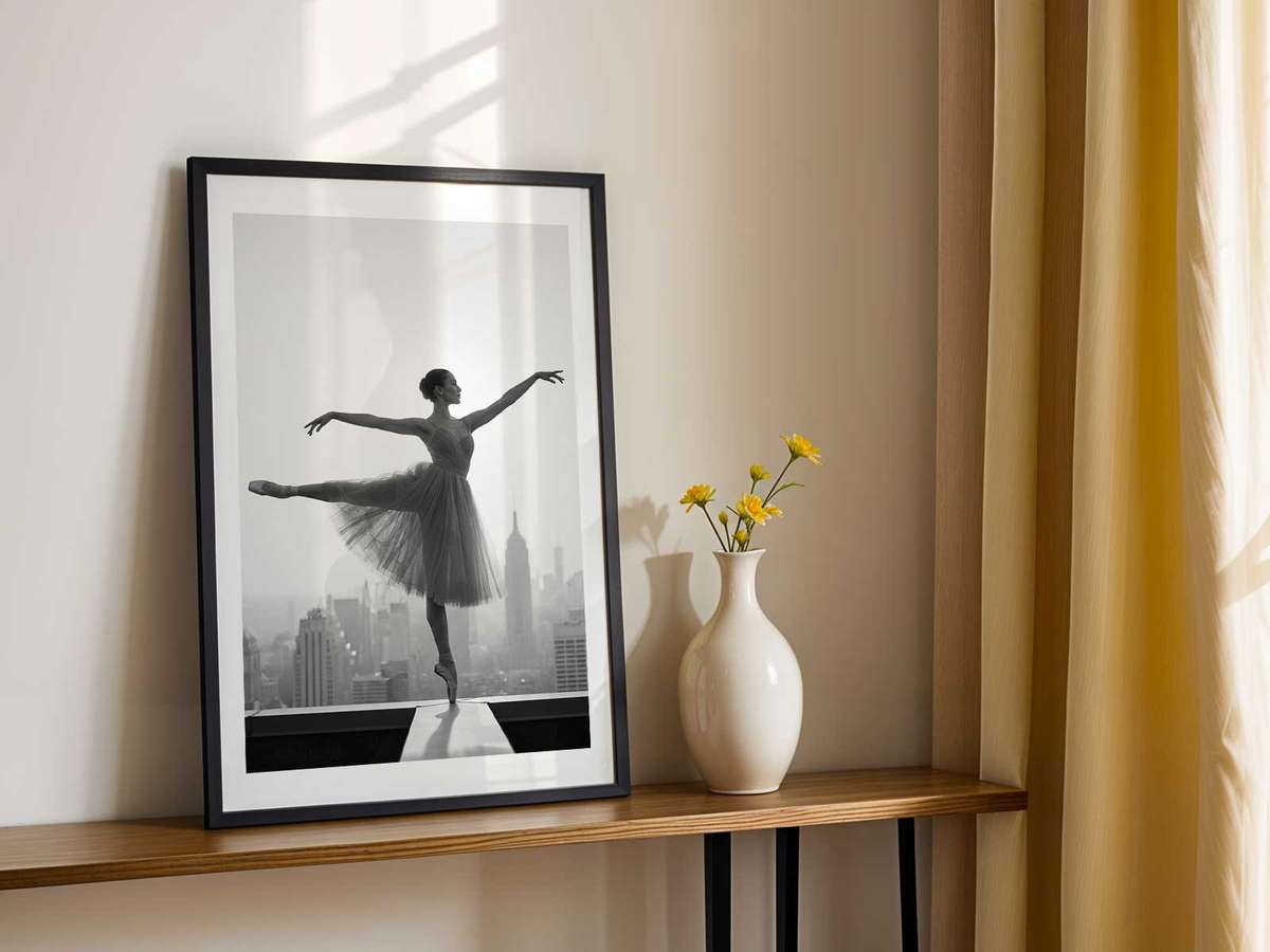 Ballerina art print combining rehearsal-inspired details and graceful silhouettes in a theatrical composition
